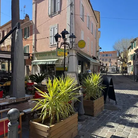 Cosy-tout-a-pieds Neuf Coeur Saint-raphael 公寓